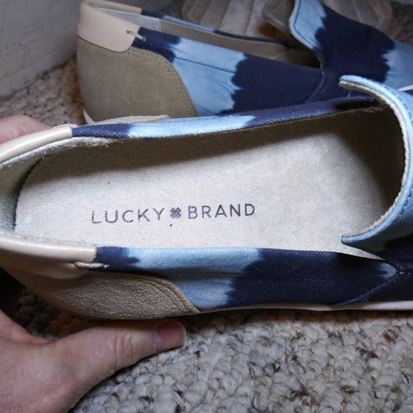 Lucky Brand Hadie Boho Blue & Tan Tie Dyed Slip-On Sneakers - Picture 3 of 8